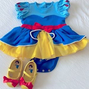 Snow White baby costume w/matching shoes
